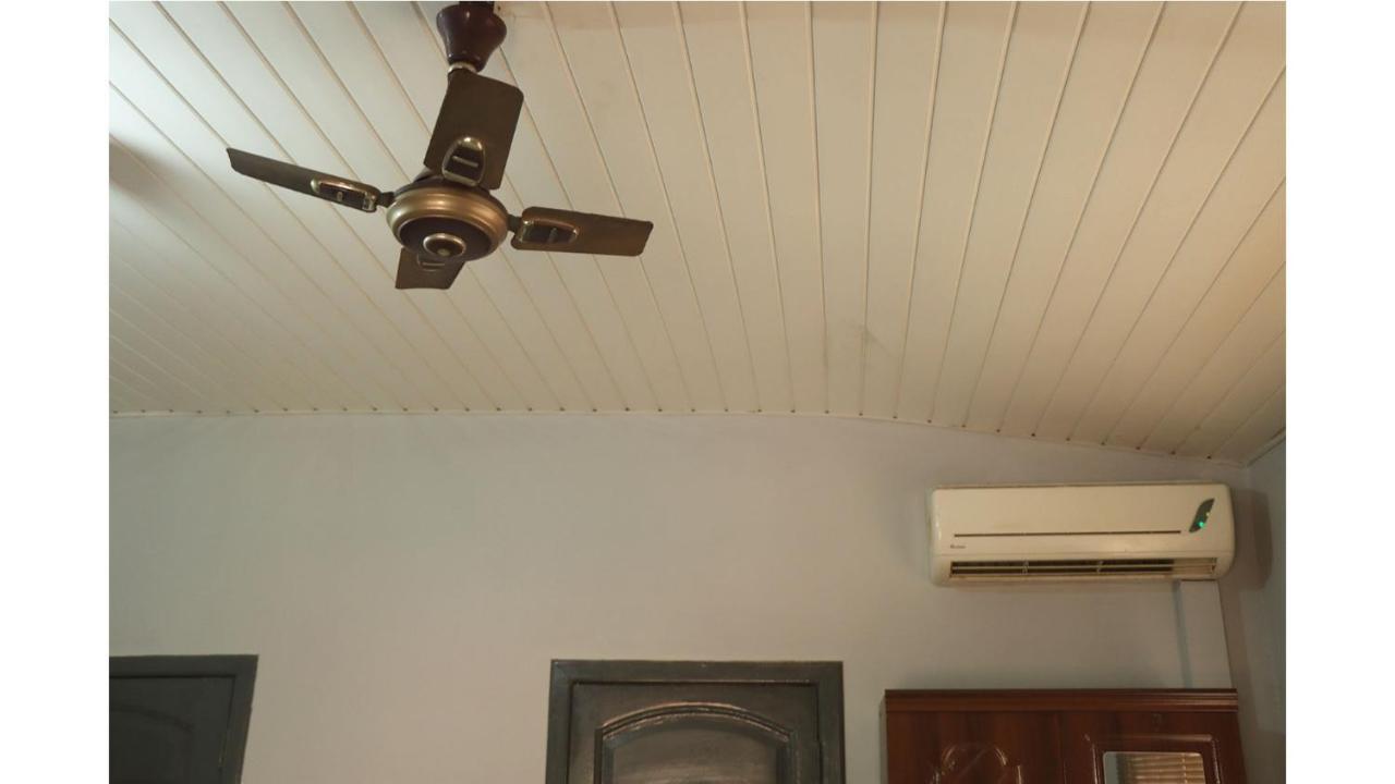 East Airport Suites4 -Private Room Άκρα Εξωτερικό φωτογραφία